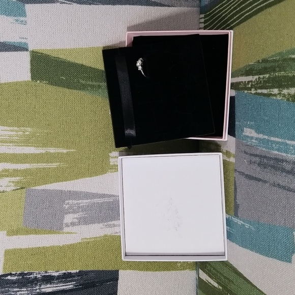 Set Of 4 Empty Authentic Pandora Gift Boxes (2 Styles) - Picture 8 of 8